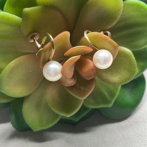 14K Gold Vintage Cultured Pearl Earrings